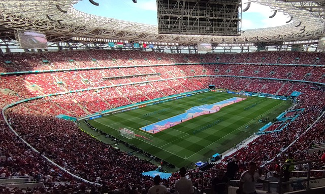 人的比赛更 人的比赛更